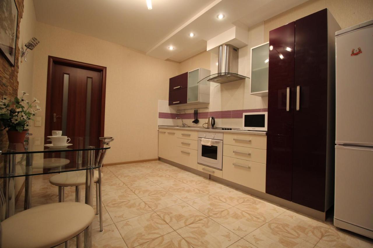Panoramic View Lux Apartment On Metro Osokorky Kiev Exterior photo