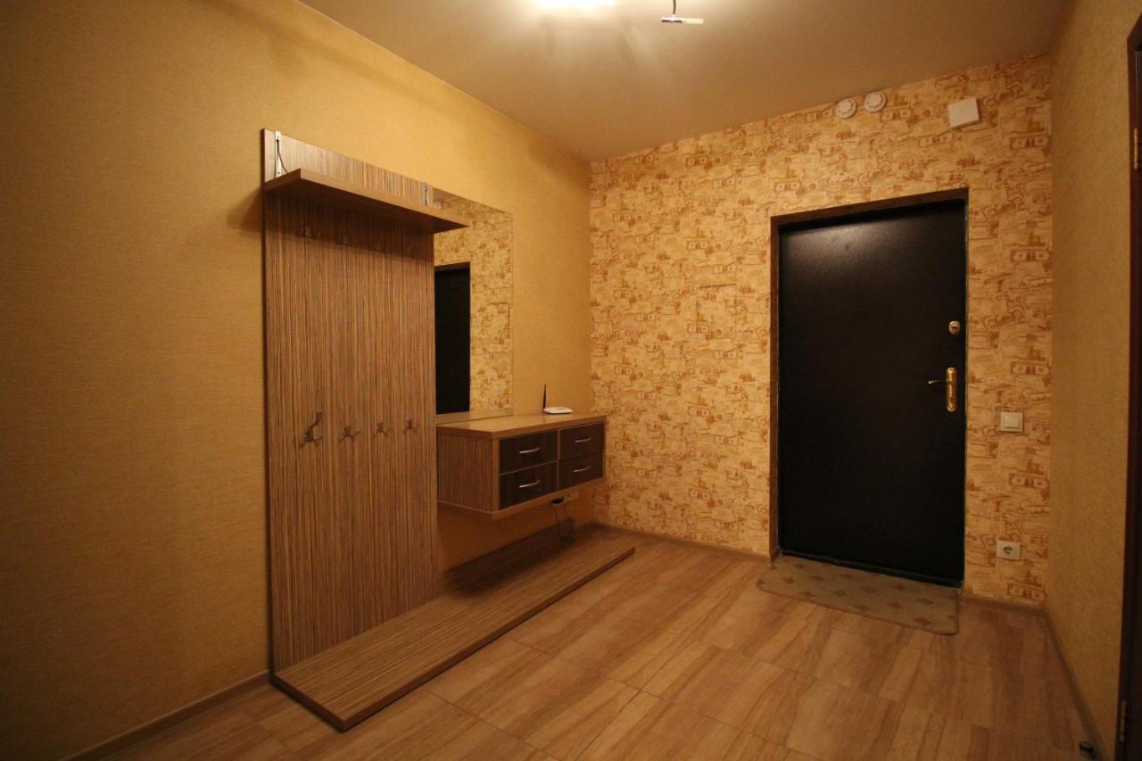 Panoramic View Lux Apartment On Metro Osokorky Kiev Exterior photo